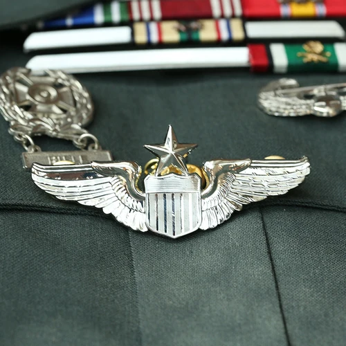米軍の軍事コマンドマスターアビエイターmetal wings badge wwii