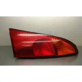 

1214226 RIGHT REAR light FORD FOCUS SALOON (CAK)