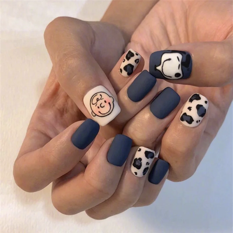 

24pcs with 2g glue Cute Face Short Fake Nail Art Decoration Blue White Short Square Head Full Cover False Nails Press on