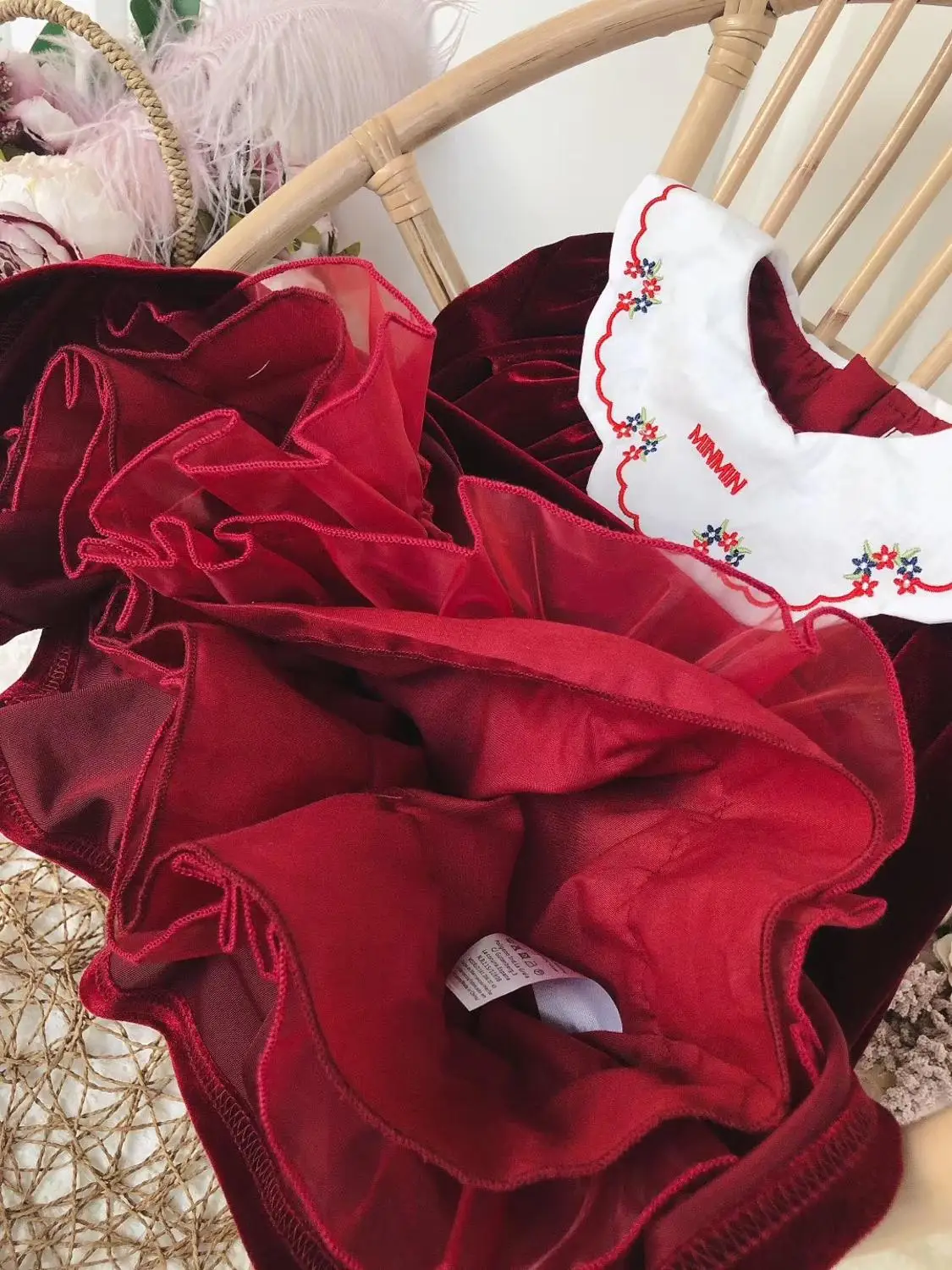 Платье для малышей красные бархатные милые платья с длинными рукавами и вышитым