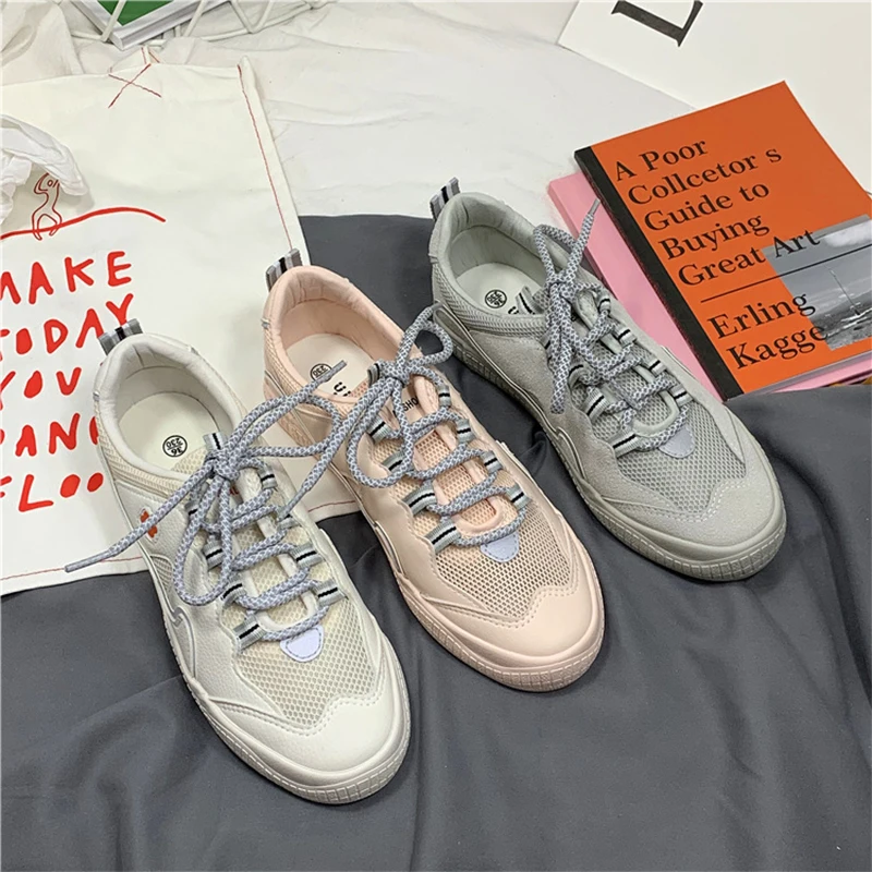 

Spring 2020 New Trend Reflective Mesh Shoes Breathable Mesh Sports Women's Board Shoes Student Fashion Small White Shoes