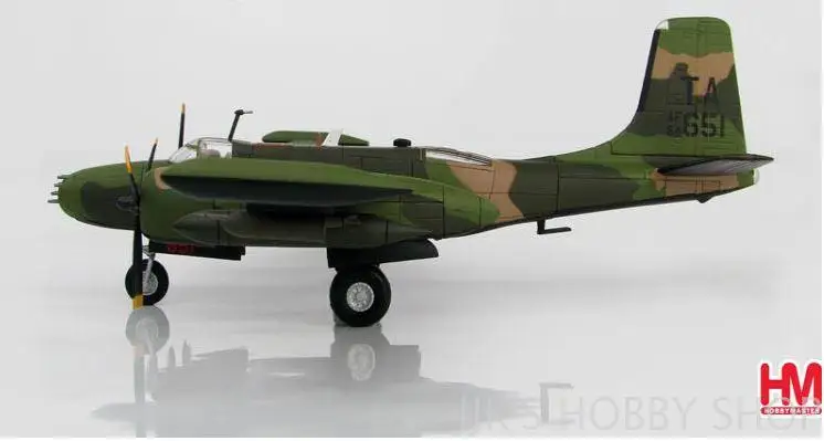 Хобби мастер Дуглас B-26K счетчик захватчик AF64-651 609th S.O.S. 59th S.O.W. Nakhon Phanom 1/72 литая под давлением модель самолета