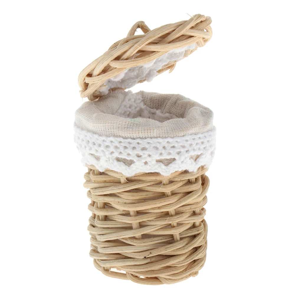 1/12 Dollhouse Miniature Handmade Bamboo Basket Doll House Decor Ornaments, 3.5x3.5x5.5cm