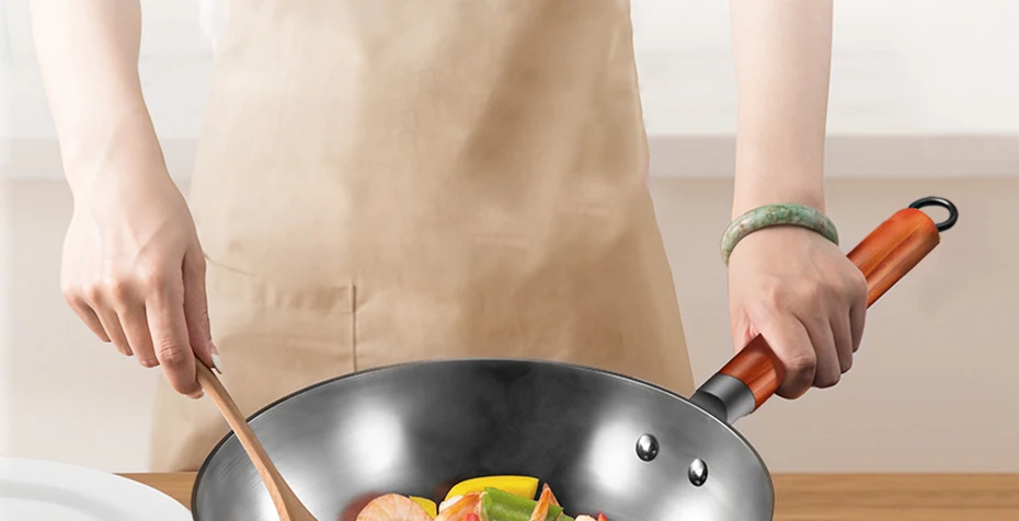 High Quality Chinese Iron Wok Traditional Handmade Iron Wok Non-stick Pan Non-coating Induction and Gas Cooker Cookware
