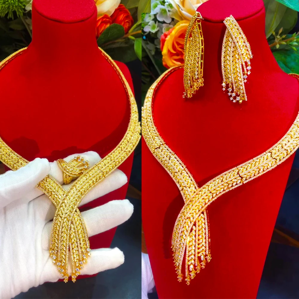 

Soramoore New Luxury 4pcs Necklace Bracelet Earrings Ring Sets For Women Party African Dubai CZ Bridal Wedding Jewelry Sets