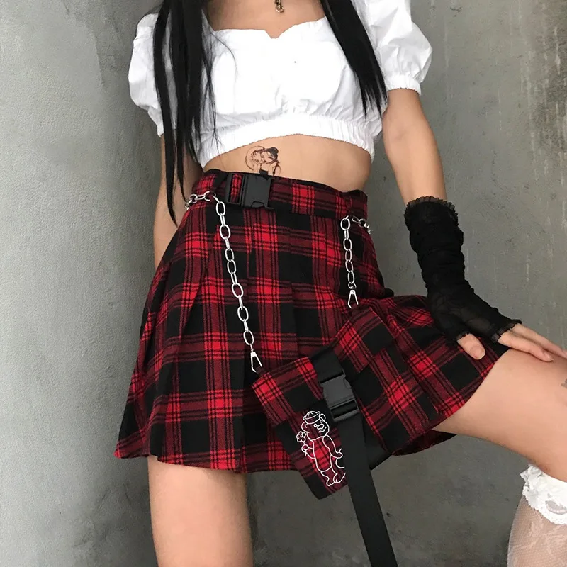 

New Arrival Harajuku Gothic Punk Women Shorts Casual Cool Chic Preppy Style Red Plaid Pleate Black Female Fashion Shorts Skirts