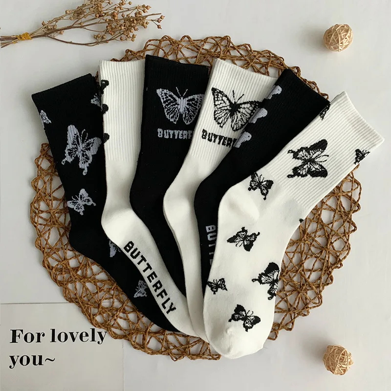 

Women Socks Cotton Autumn Spring Fashion Slouch Harajuku Crew Socks White Black Kawaii Butterfly Print Streetwear Cute Socks