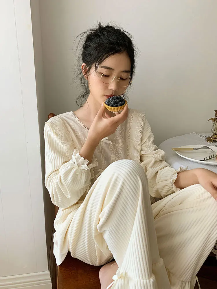 11936129661_1742594947