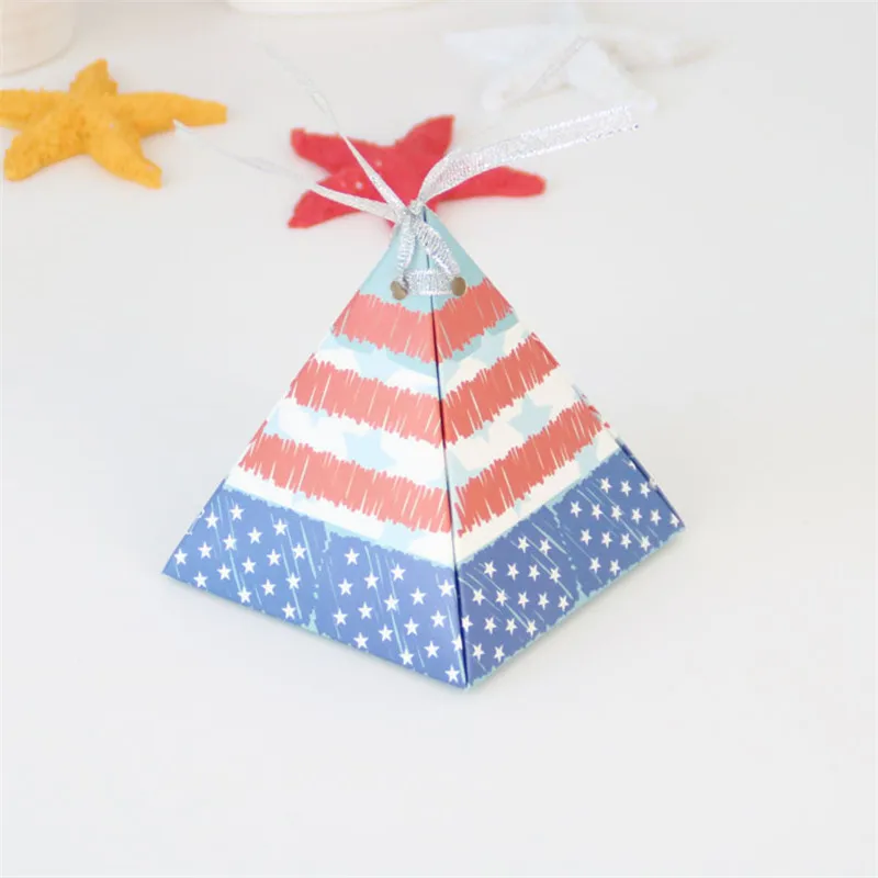 

Triangular Pyramid Gift Box Wedding Favors And Gifts Candy Box Wedding Gifts For Guests Wedding Decoration