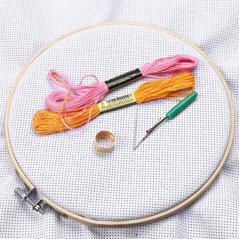 Полный набор стартера для вышивки, набор крестиков, включая 5 бамбуковых пяльцы для вышивания, 50 ярких цветных нитей, 12 на 18 дюймов 14 C