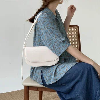 

Korean one-shoulder armpit bag baguette bag new style female bag saddle bag diagonal bag