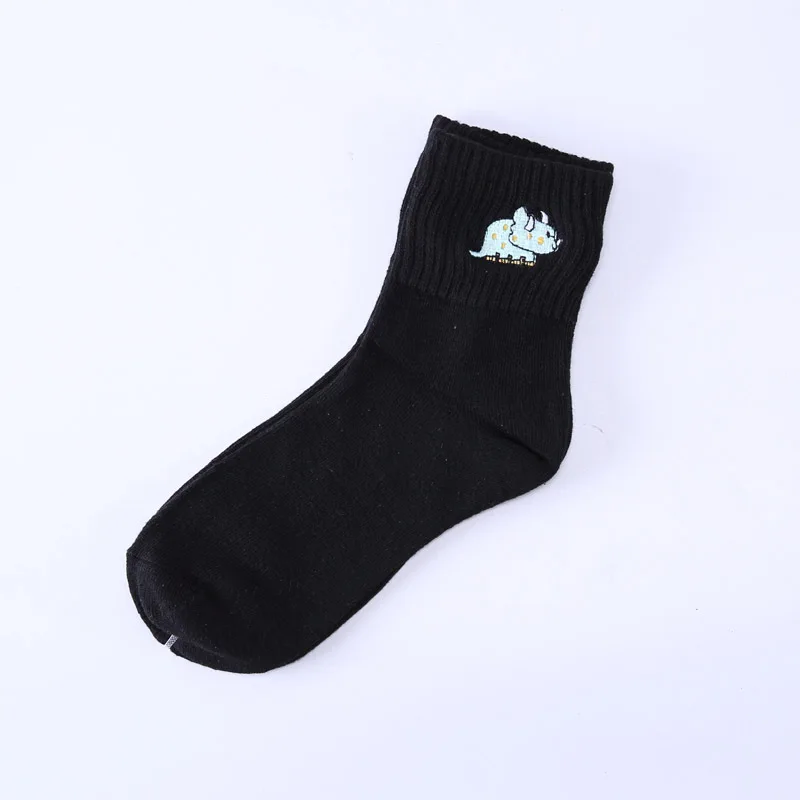 Модные милые Креативные Хлопковые женские носки с вышивкой динозавра; высококачественные носки с забавным Монстром из мультфильма; милые носки весна-лето - Цвет: Black BlueDinosaur