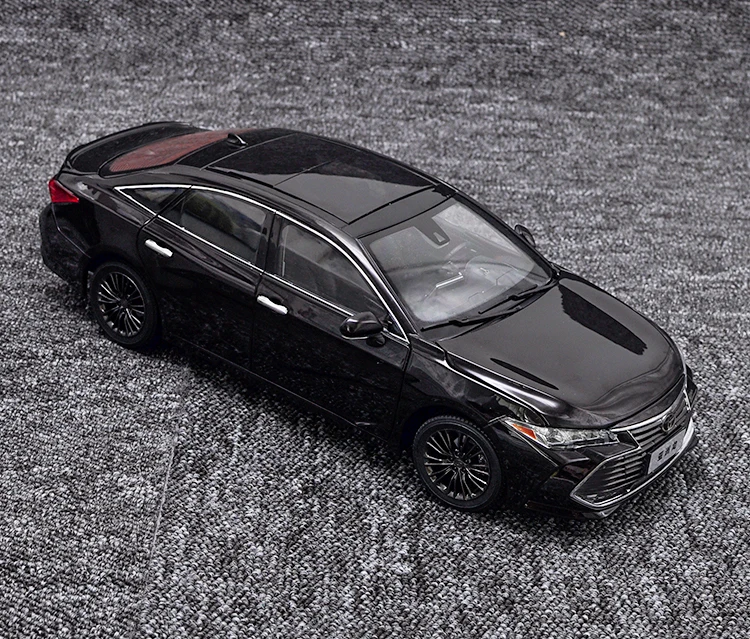 Оригинальная коробка 1:18 Высокая тщательно TOYOTA Avalon сплавочная модель автомобиля статические металлические модели автомобилей для Коллекционные вещи подарок