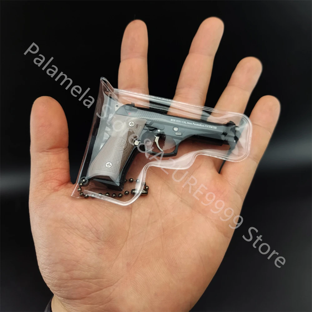 

PUBG Playerunknown's Battlegrounds 3D BERETTA 92F Weapon Model Keychain Pendant funny kids Adult Toy