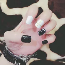 Маникюр готовой продукции Европа и Америка моды и личности черный короткий ногтей поддельные ногти патч 24 шт C72
