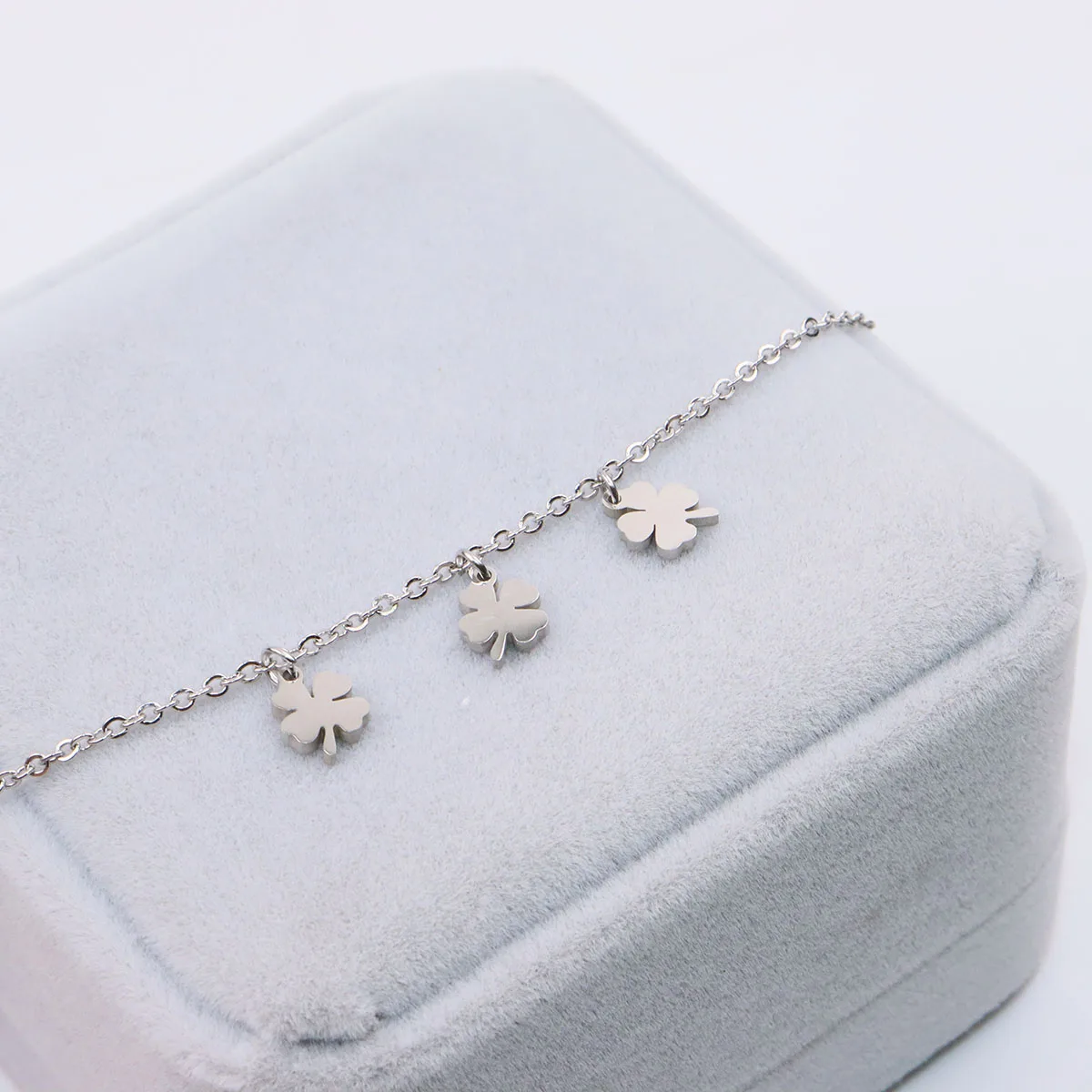10pcs 6mm 도매 스테인레스 스틸 고품질 폴란드어 미니 잎 매력 펜던트 DIY 목걸이 팔찌 Unfading 무색