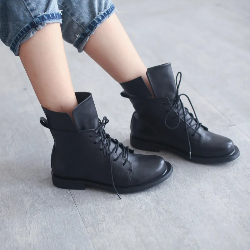 

In the fall of 2020, the new - style handmade vegan - style leather boots - women's leather boots.