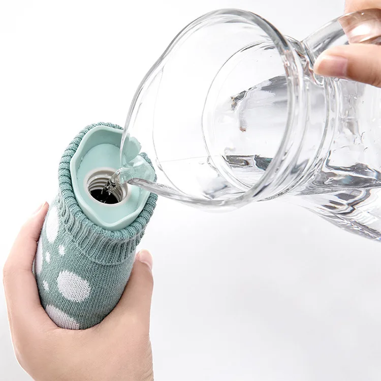 Мультфильм ручной Po бутылка для теплой воды милые мини горячие бутылки для воды с крышкой маленький портативный ручной подогреватель воды инъекции сумка для хранения