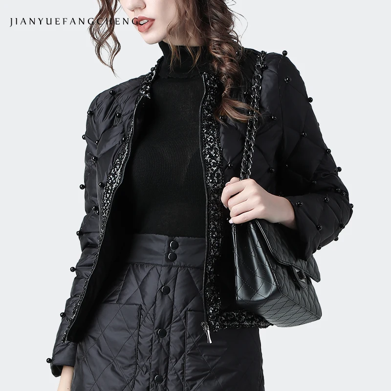 Модная куртка на утином пуху для женщин, теплая утолщенная короткая зимняя пуховая куртка с бусинами, слегка Большие размеры, уличная Женская пуховая куртка s