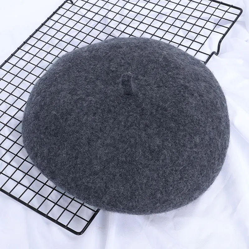 Dark gray Ladies hat beret female wool beret autumn / winter newspaper hat retro warm painter hat female hat solid color elegant woman - Цвет: Dark gray