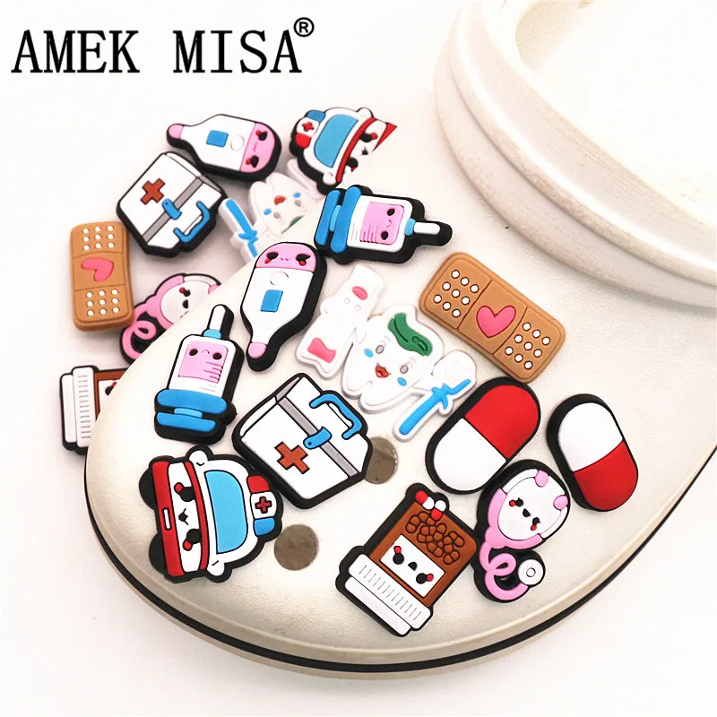 Accesorios médicos de PVC para Charms de zapatos, estetoscopio, decoración de zapatos de jeringa JIBZ fit Croc Charms, pulsera, regalos para niños, 1 Uds.