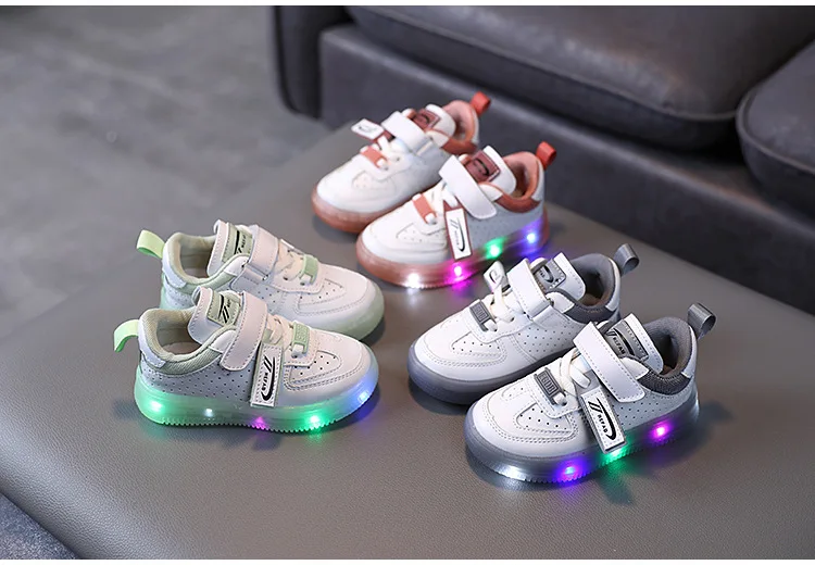 Size 21-30 Children Lighted Sport Shoes with LED Lights Kids Glowing Casual Sneakers for Boys Girls Baby Luminous Toddler Shoes leather girl in boots