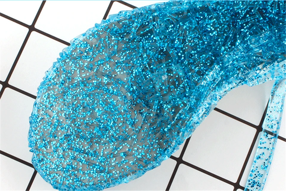 4114752696_2069472545