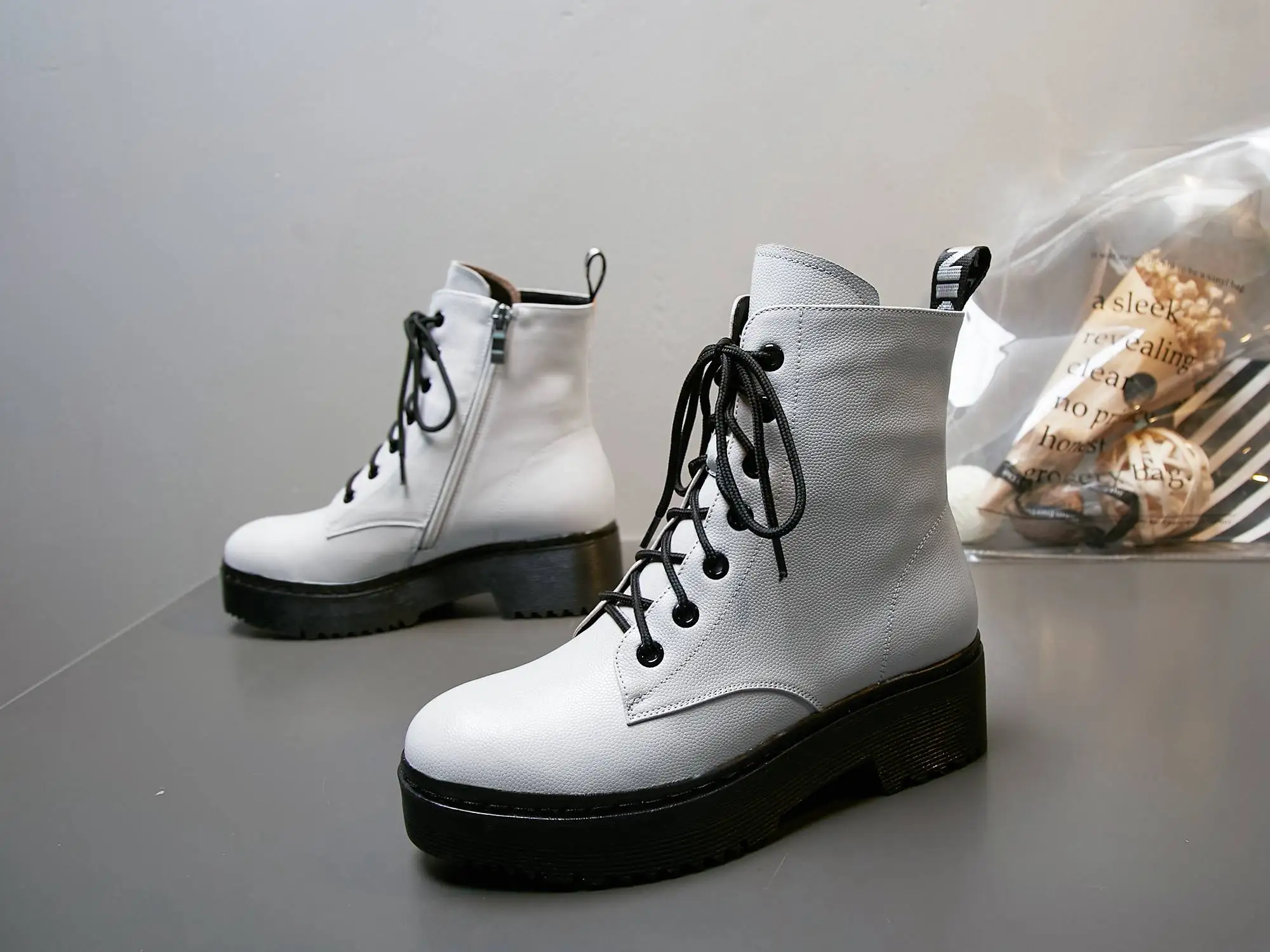 Роскошные брендовые ботинки в байкерском стиле; женская новая зимняя обувь; ботильоны из натуральной кожи в Западном и Европейском стиле; zapapts de mujer
