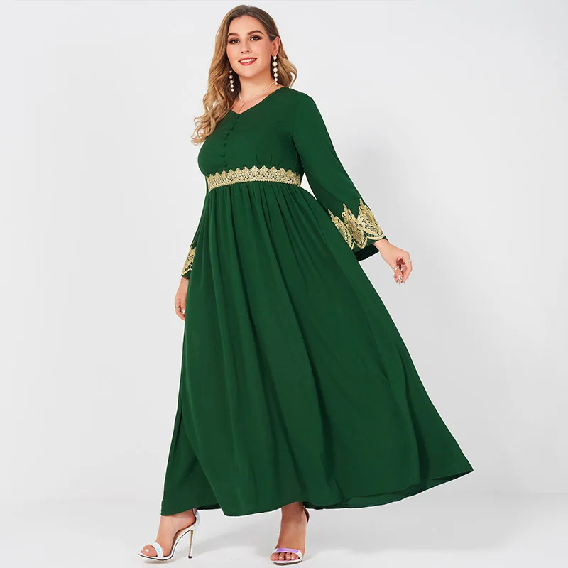 2022 New Summer Maxi Dress Woman Plus Size Green Vintage V-neck Lace Stitching Long Banquet Elegant Flare 3/4 Sleeve Party Robes |