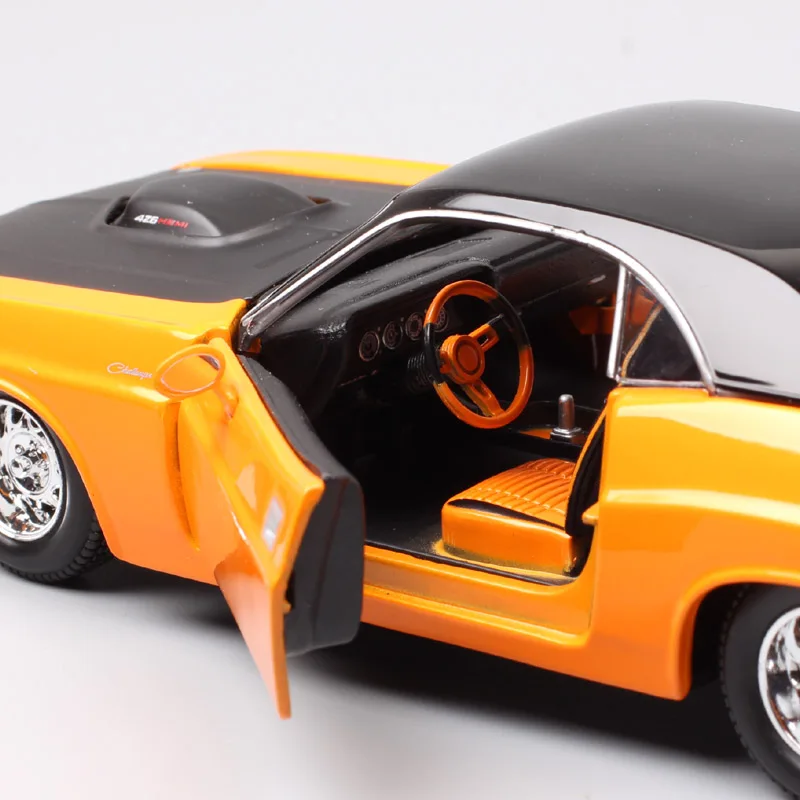 1:24 модель Maisto классический старый 1970 Dodge Challenger RT мускул автомобиль литье под давлением модель игрушки Спортивные Гонки Авто подарок миниатюрная коллекционная