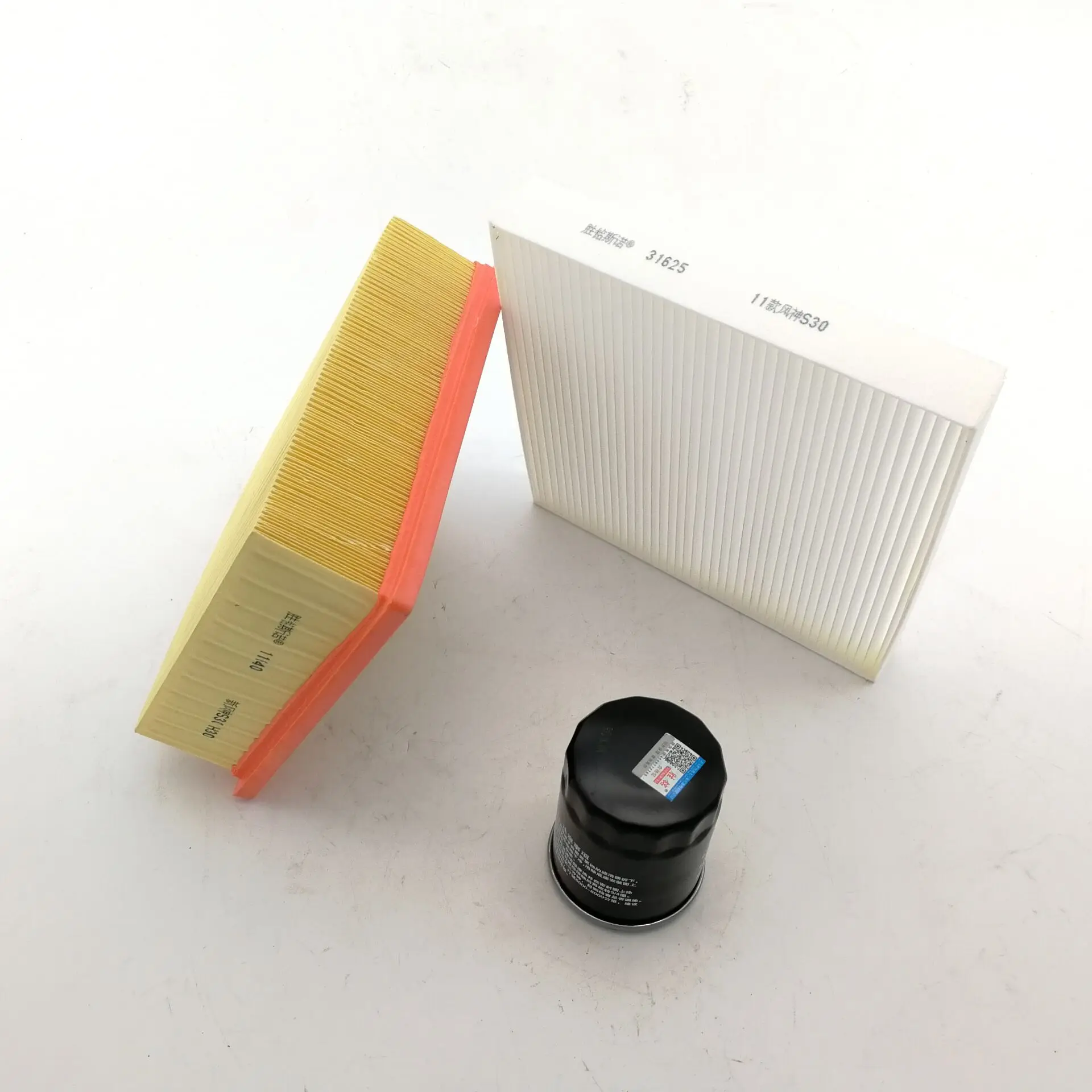 3 pieces Engine Air Filter for Dongfeng Fengshen H30 Cross 1.5L 2013- S30 1.5L 2012-