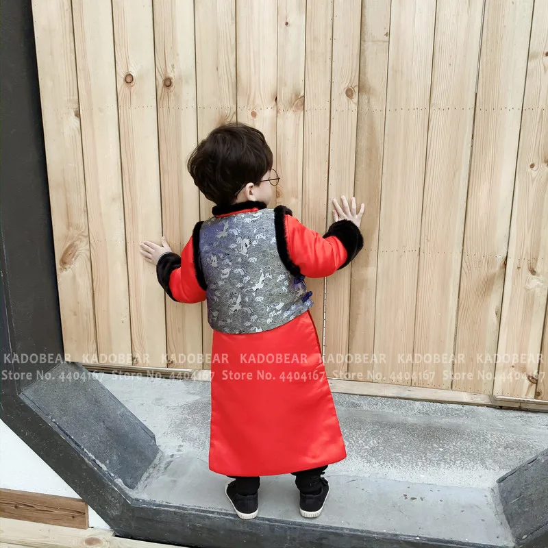 Hanfu/зимний жилет для маленьких мальчиков длинный меховой халат детский Традиционный китайский новогодний костюм в стиле Тан детский комплект одежды с вышивкой для выступлений