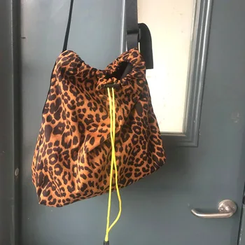 

New Street Shiny Drawstring Simple Fashionable Portable Shoulder Bag Solid Color Large Capacity Female Crossbody Bag