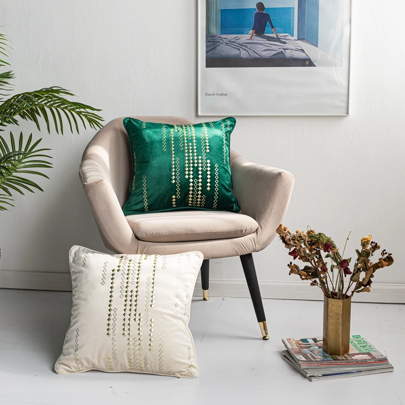 

Modern Luxury Cushion Cover Solid Color Bronzing Stripe Velvet Pillow Cover High Quality Home Decor Throw Pillows For Sofa