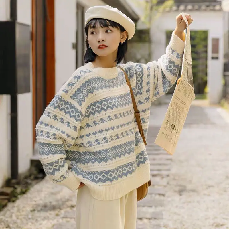 Sweater Image 6
