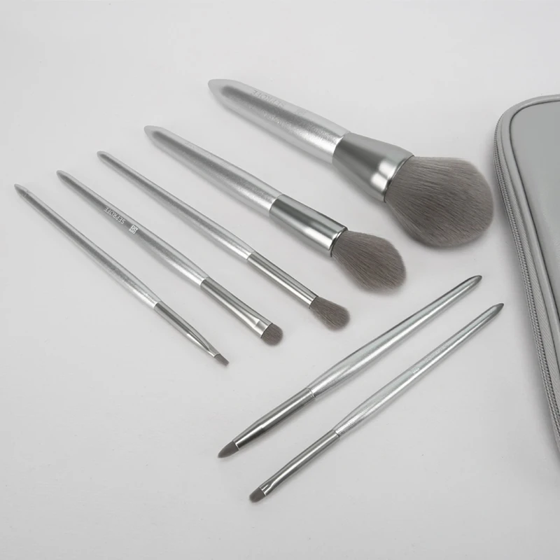 Seprofe 8 pcs New Silver Makeup Brushes Set Eyeshadow Powder Foundation Brush Blending Beauty Make up Brush Kit with Fashion Bag