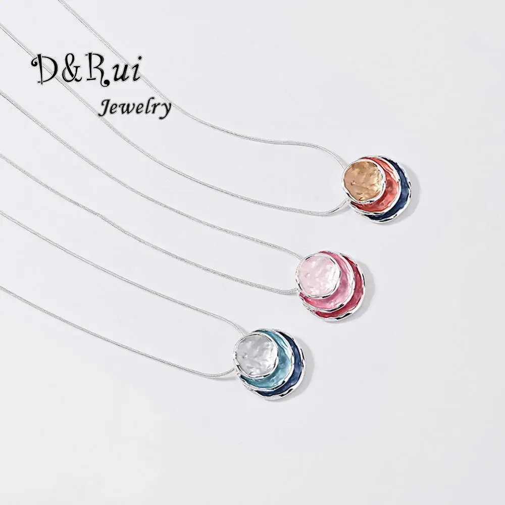 Женское колье-чокер с эмалью модное ожерелье круглым кулоном и цепочкой в виде