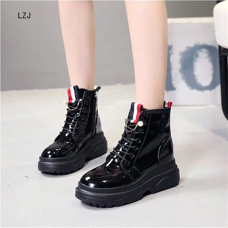 

LZJ 2019 Ankle Women Boot Spring Autumn Fashion Simple Slip-on Leather Lace Up Platform Feminina Flat Boots with Leather