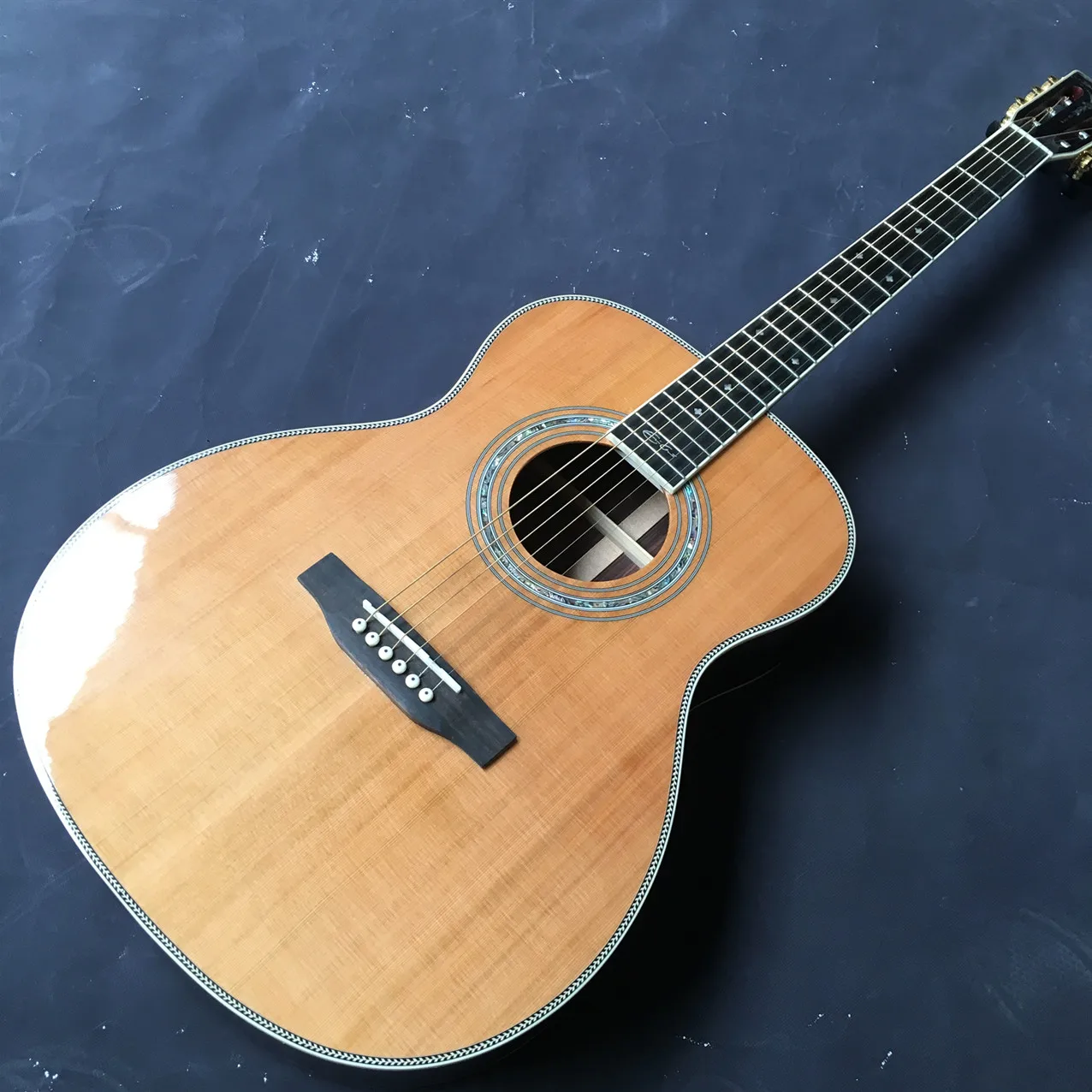Solid cedar top OM style Акустическая гитара, Fishbone binding, подголовник классической формы, гриф из черного дерева, 6 струн, электрическая