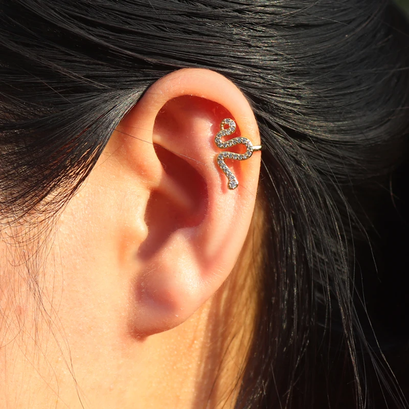 Pendientes de cartílago falso para mujer, sin perforaciones, Color dorado, serpiente, Circonia cúbica, joyería llamativa