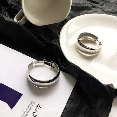silver 3.8cm HUANZHI новые минималистичные золотые металлические большие круглые геометрические круглые большие серьги-кольца для женщин и девушек, ювелирные изделия для свадебной вечеринки - Окраска металла: silver 3.8cm