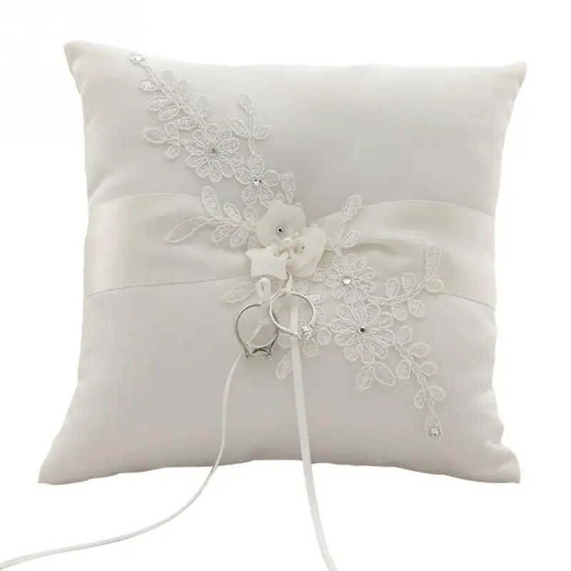 20*20CM European Bow Cushion Wedding Decor Ring Pillow Romantic Embroidered Flowers for for Wedding Ceremony Wedding Supplies 20*20CM European Bow Cushion Wedding Decor Ring Pillow Romantic Embroidered Flowers for for Wedding Ceremony Wedding Supplies