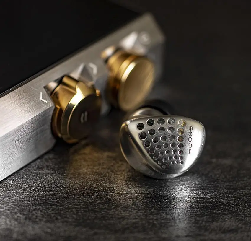 Shozy Black Hole Metal Dynamic Detachable Hifi