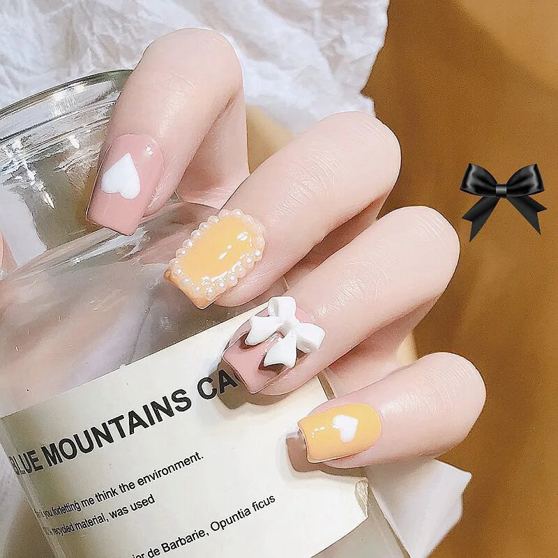 3Dネイルパーツ♡あ様•*¨*•.¸♬︎ Amazon.co.jp: CQJSYLネイルラインストーン ネイルパーツ ライン