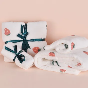 

Cute Strawberry Towel Cotton Super Absorbent Sport Face Towel Soft Baby Bath Towel Serviette De Bain Bathroom Towel Sets AC50TO