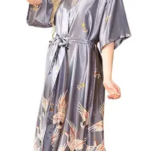 Серый атлас длинный халат для женщин для свадьбы, невесты, подружки невесты халат ночная рубашка пижамы печати кран кимоно Размер S M L XL XXL XXXL