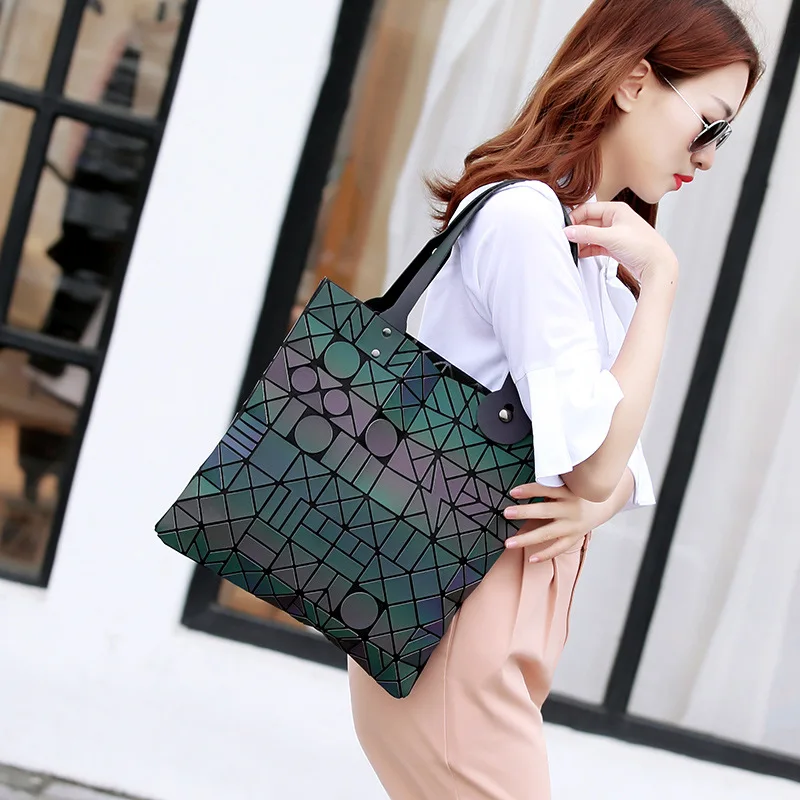 

2019 Spring And Summer New Style Night Light Colorful Geometry Folding Bag Korean-style Fashion Shoulder Women's Handbag