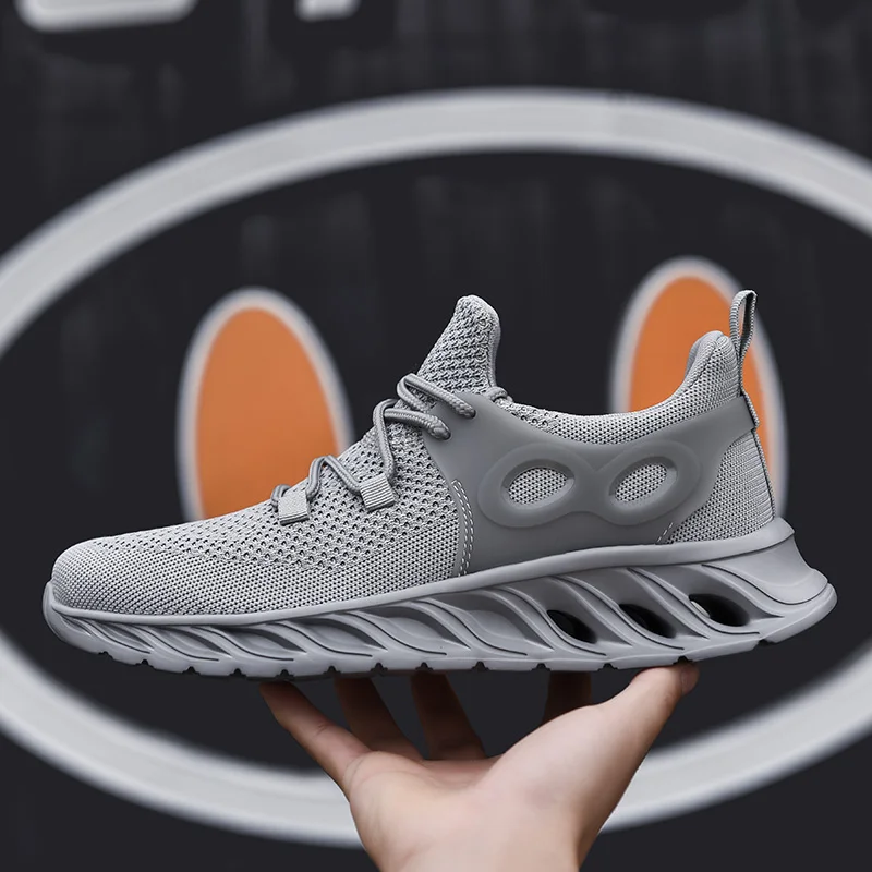 

2019 new men's shoes summer blade hollow elastic bottom sneakers men breathable mesh net red ultra light casual running shoes