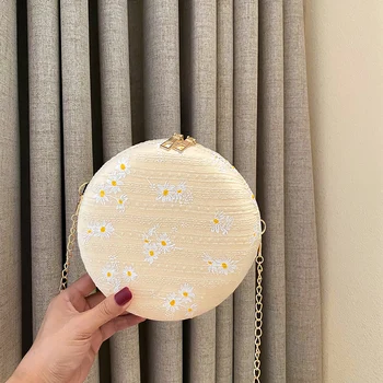 

Round Shoulder Bag Daisy Embroidery Women Mini Chain Lady Messenger Phone Pouch for Outdoor Shopping Traveling Decors