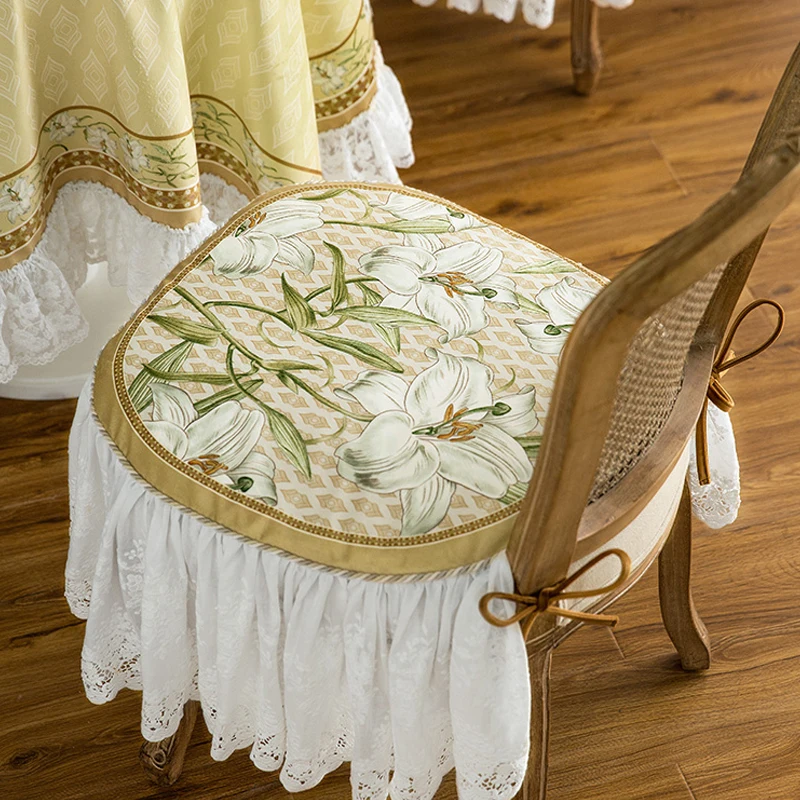 Light yellow chair covers outlet